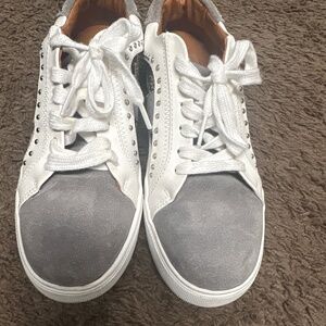 Steve Madden suede sneakers 6.5